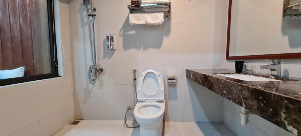 Thai Binh Hotel Ba Be Dış mekan fotoğraf